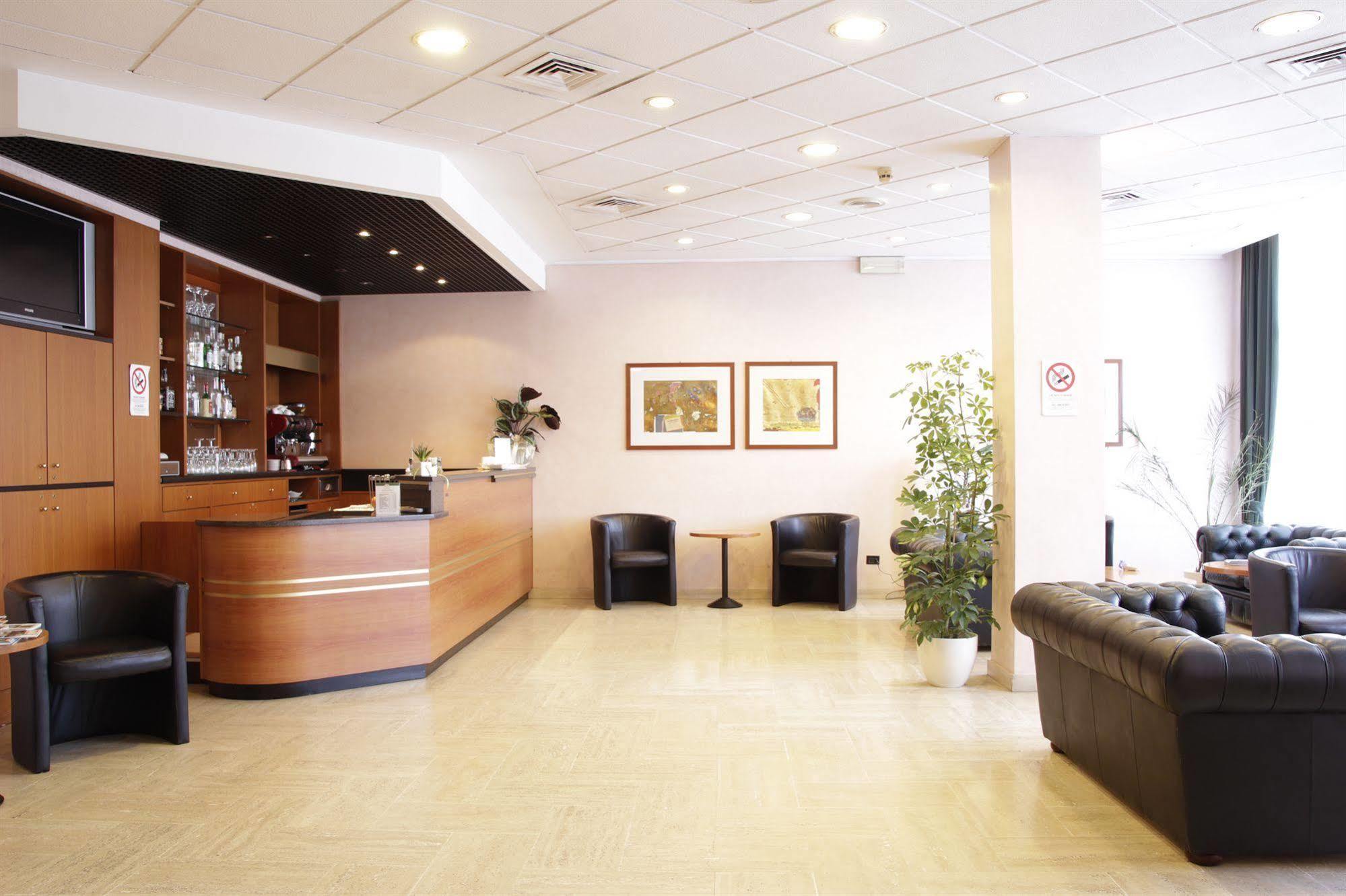Hotel Executive Meeting & Events Udine Extérieur photo